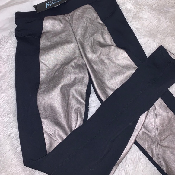 NWT Marciano Metallic Front Leggings Size XS - Picture 4 of 5